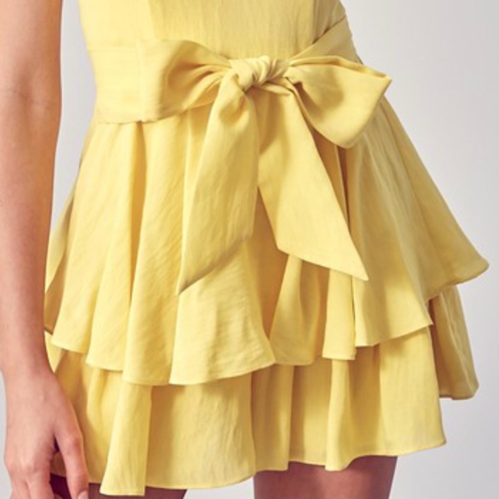 LEMON YELLOW WOVEN ROMPER - Picture 6 of 7
